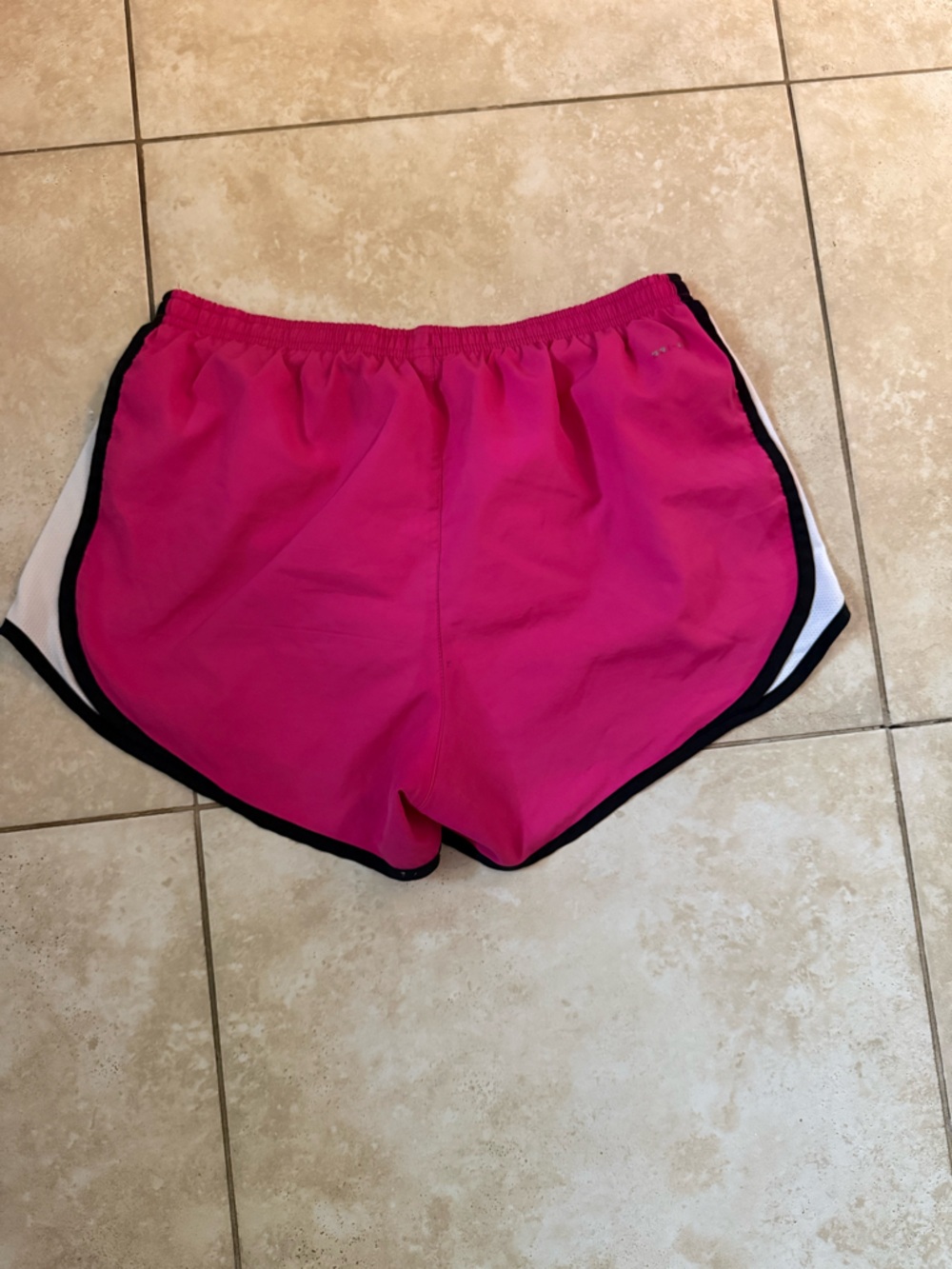 Running shorts - Picture 2 of 2